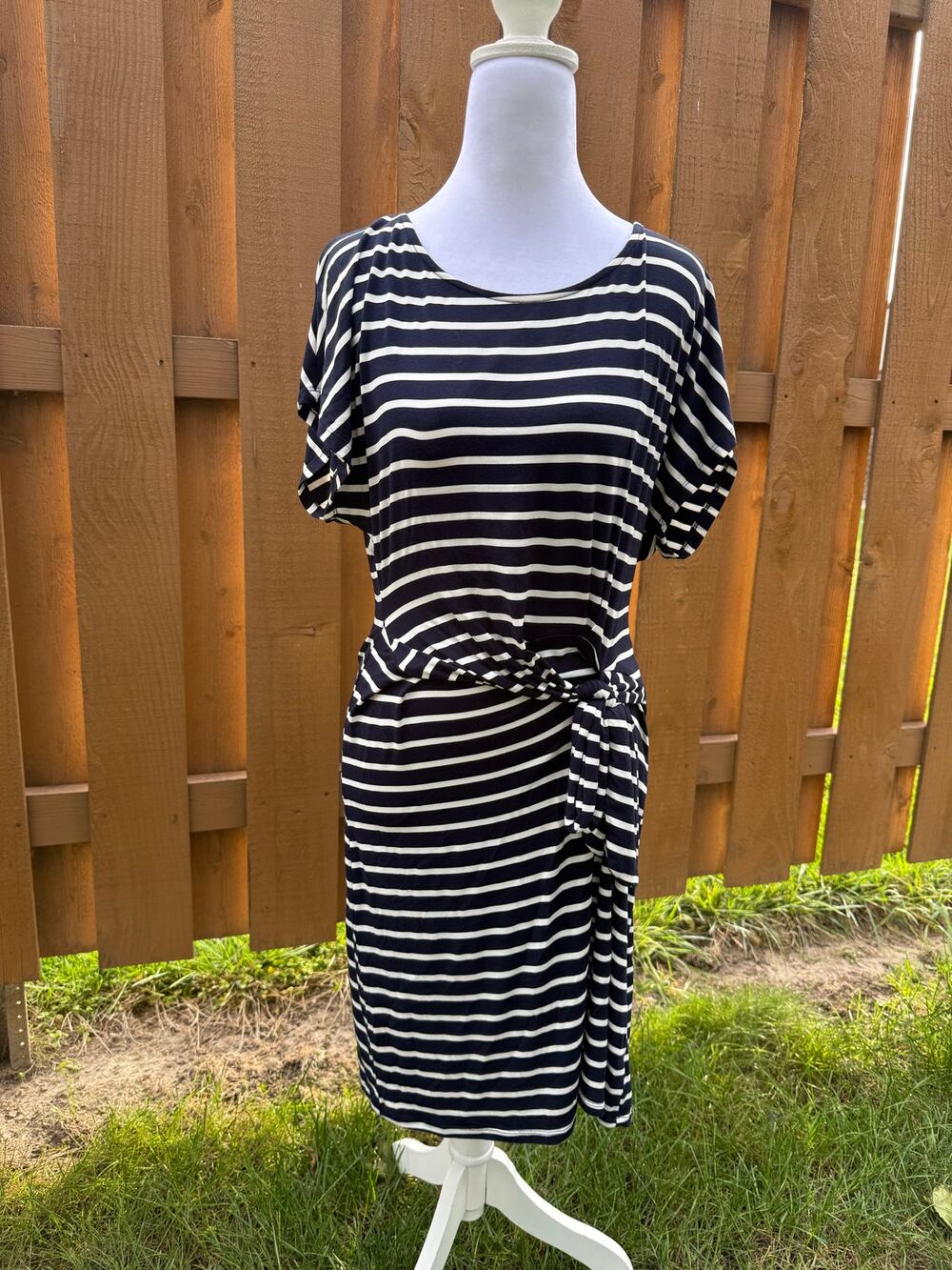She + Sky Striped Dress Size Large